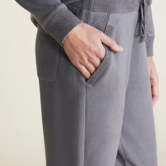 BAREFOOT DREAMS MALIBU COLLECTION BRUSHED FLEECE SWEATER AND PANT SET - Picture 3 of 8